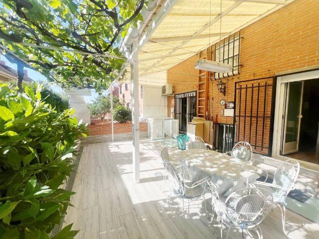Casa chalet en Venta en Sector 3