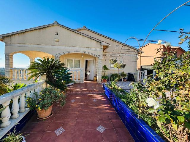 Casa chalet en Venta en Valldemar Montmar
