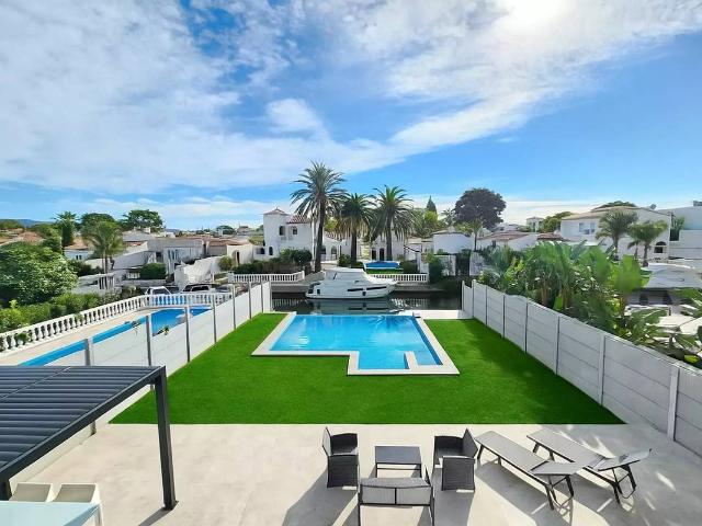 Casa chalet en Venta en Segre Ebre Ter