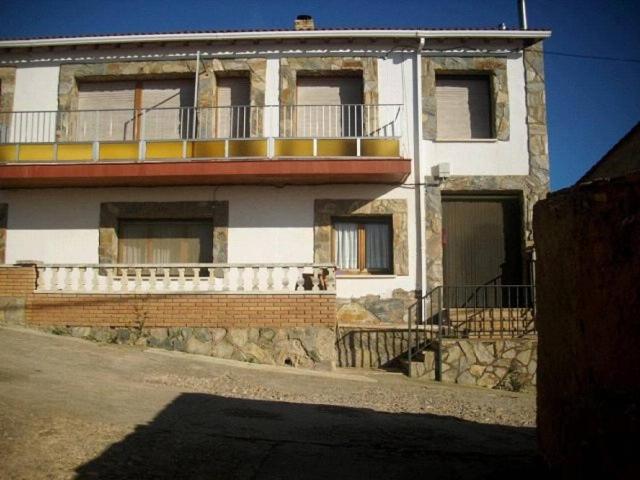 Casa chalet en Venta en Serón de Nágima