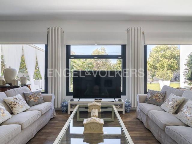 Casa chalet en Venta en Serra