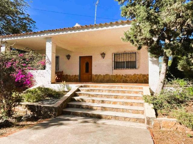 Casa chalet en Venta en Serra