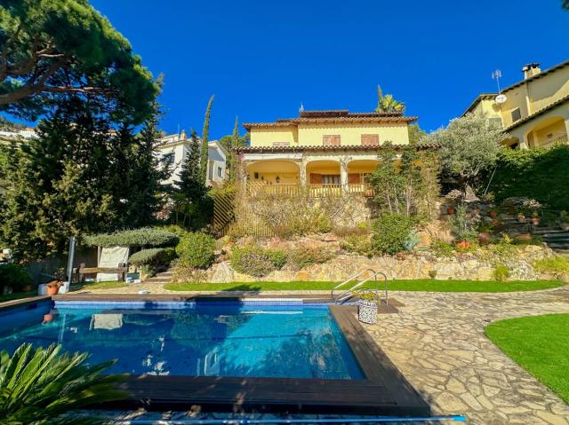 Casa chalet en Venta en Serra Brava