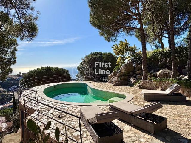 Casa chalet en Venta en Serra Brava