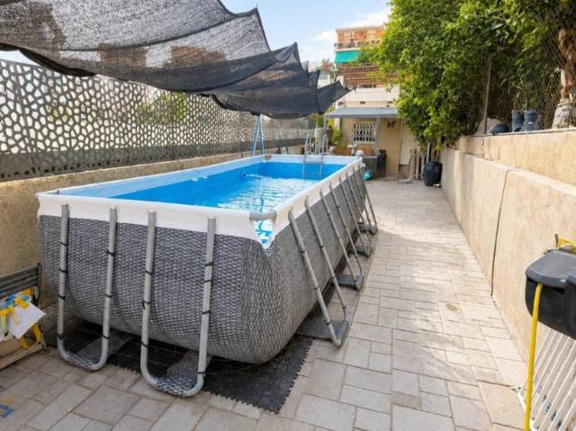 Casa chalet en Venta en Singuerlín