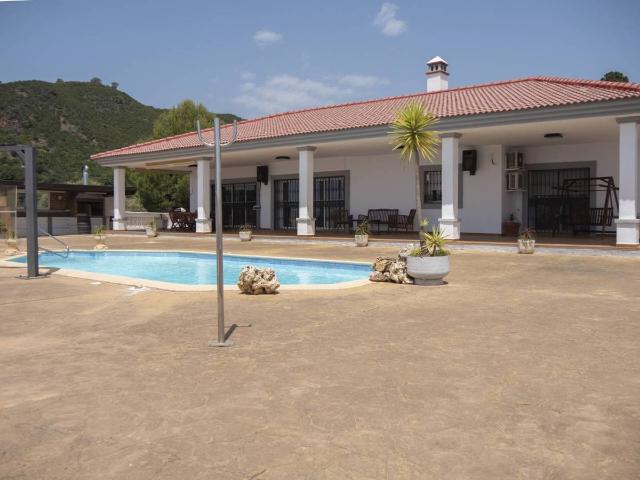 Casa chalet en Venta en Sierra de Estepona Avda. de Andalucía