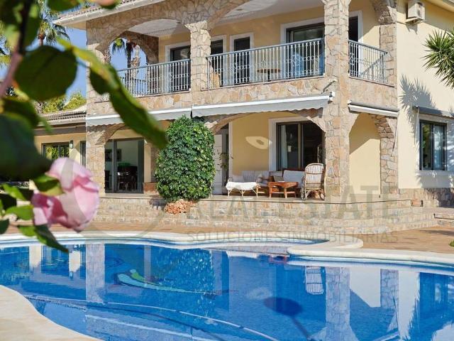 Casa chalet en Venta en Sol y Luz