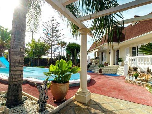 Casa chalet en Venta en Sol y Luz