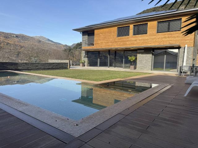 Casa chalet en Venta en Sort