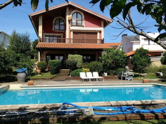 Casa chalet en Venta en Suances