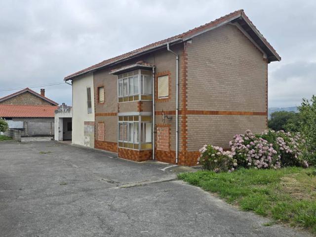 Casa chalet en Venta en Suances