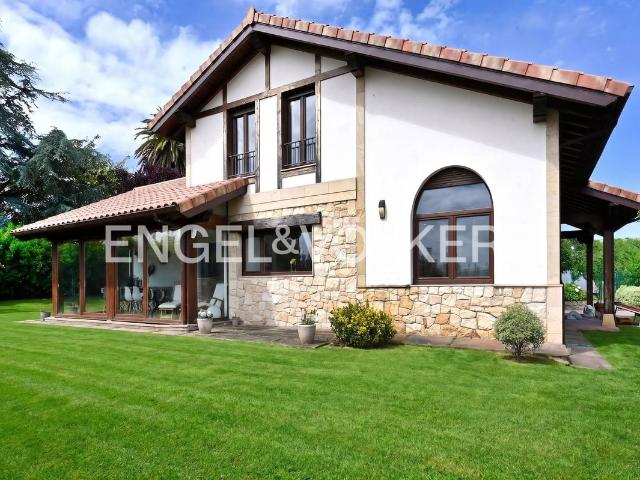 Casa chalet en Venta en Suances