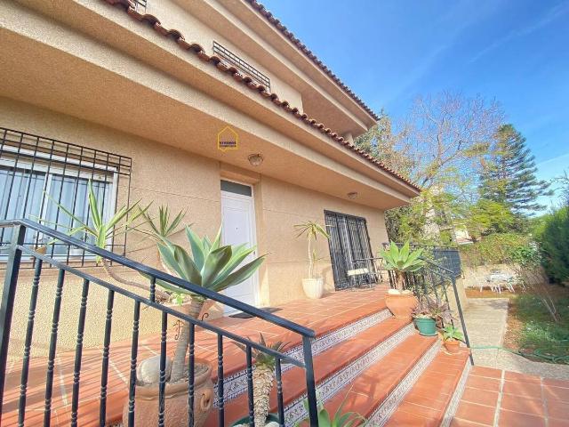 Casa chalet en Venta en Sutullena