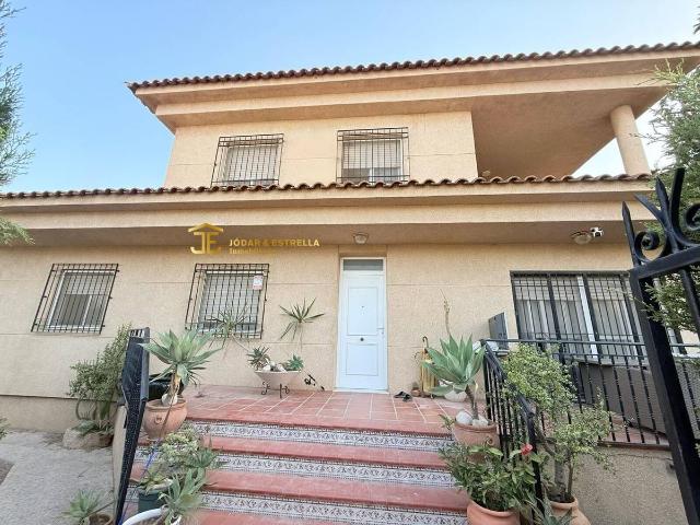 Casa chalet en Venta en Sutullena