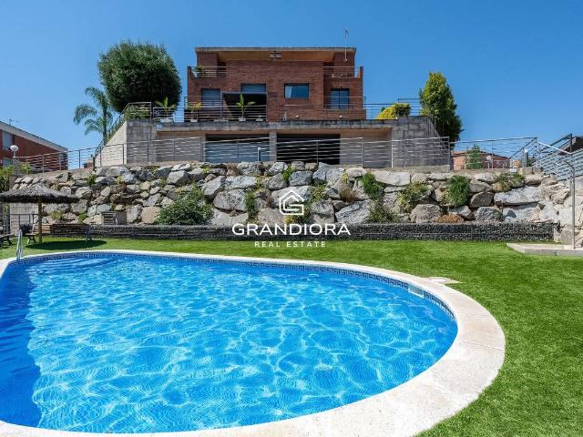 Casa chalet en Alquiler en Tiana