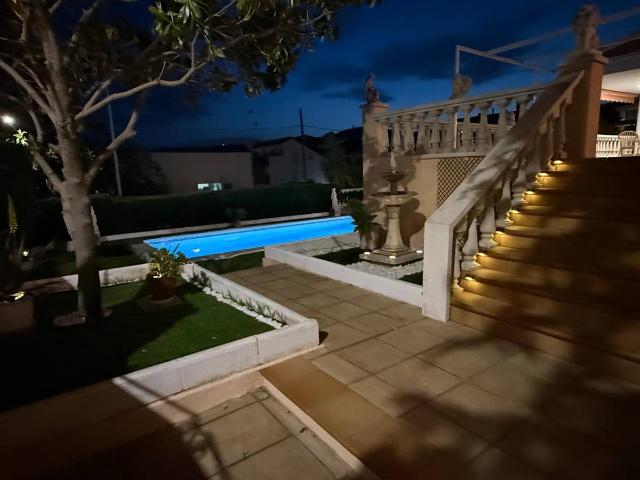Casa chalet en Alquiler en Torrent Ballester