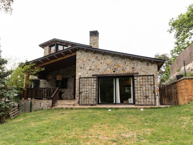 Casa chalet en Alquiler en Vallgorguina