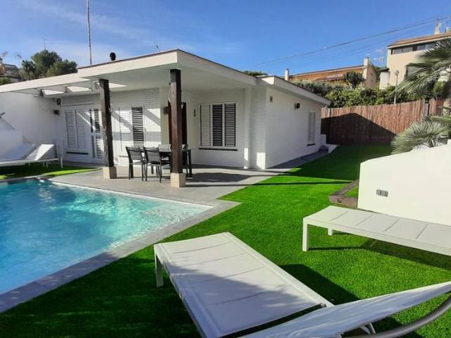 Casa chalet en Alquiler en Vallpineda Rocamar