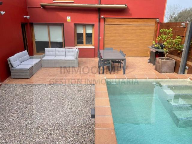 Casa chalet en Alquiler en Forallac