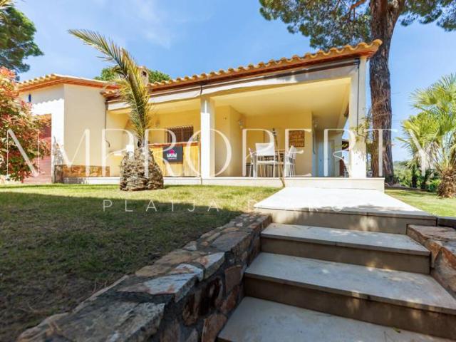 Casa chalet en Alquiler en Los Pinos Politur