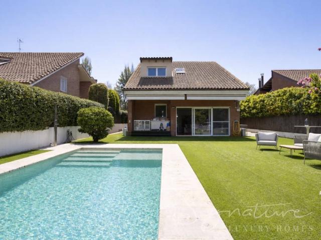 Casa chalet en Alquiler en Mira sol