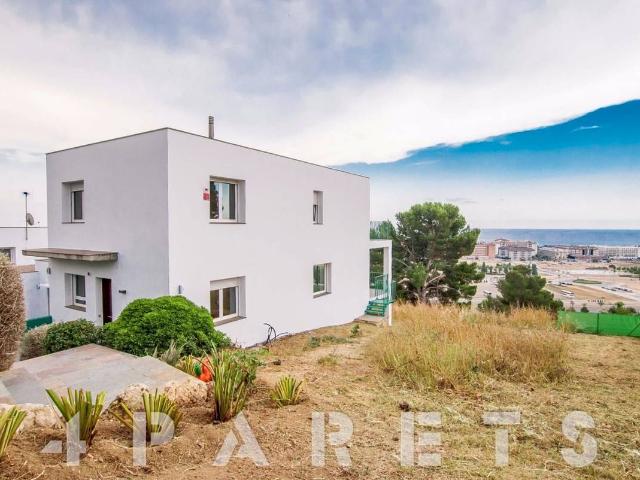 Casa chalet en Alquiler en Santa Susanna