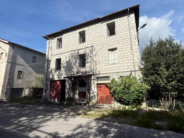 casa cielo terra in vendita a Acquasanta Terme