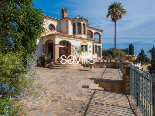 Casa clásica andaluza con vistas al mar en La Cala