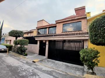 CASA COLONIA OLIMPICA CON 4 REC Y 1 SUITE