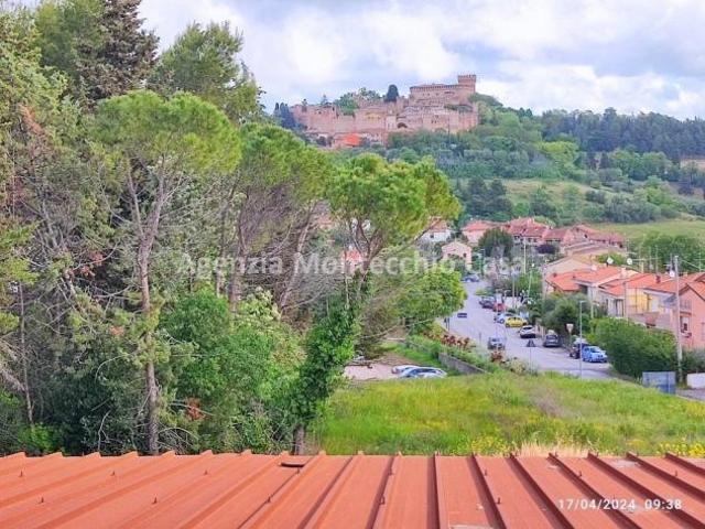 TIPICA CASA COLONICA MARCHIGIANA DI AMPIE DIMENSIONI CON LOCALI USO DEPOSITO E CORTE ESCLUSIVA CIRCOSTANTE
