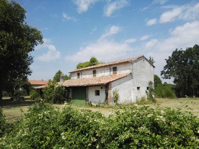 Casa colonica in vendita a Cesena