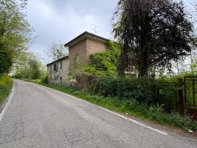 Casa colonica in vendita a Cesena
