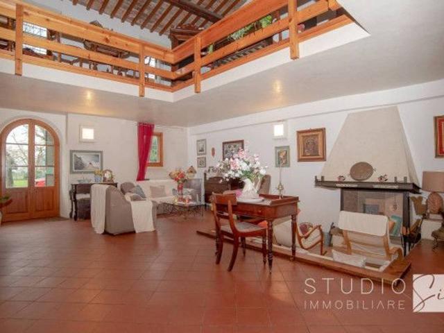 Casa colonica in vendita a Pistoia