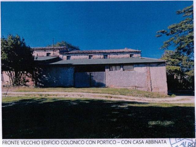 Casa colonica in vendita a Rimini