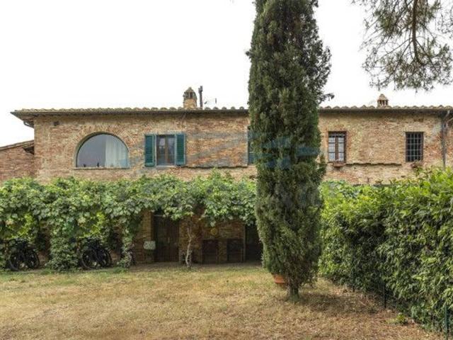 Casa colonica in vendita a Siena