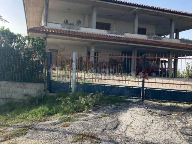 Casa colonica via delle Ripe 2, Sant'Omero