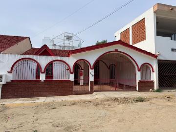 Casa Colinas de universidad