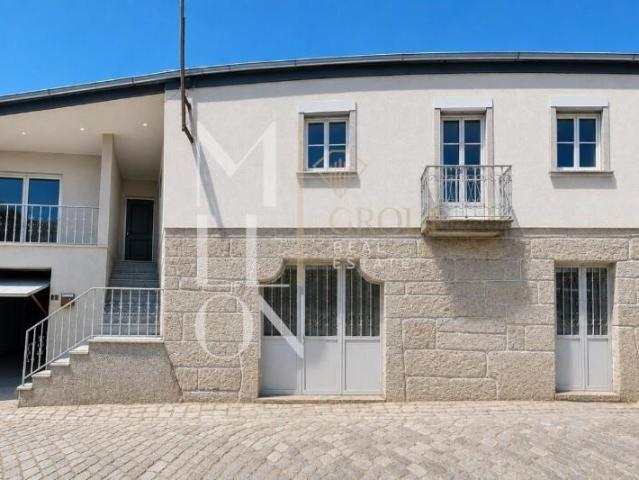 Casa com Grande Potencial | T4 | Sátão
