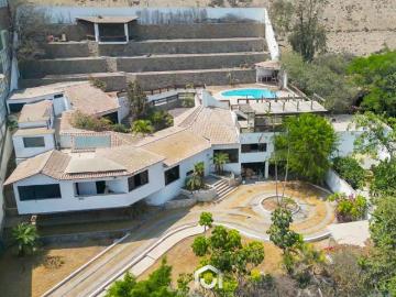 Casa como TERRENO con VISTA AL GOLF | LA PLANICIE