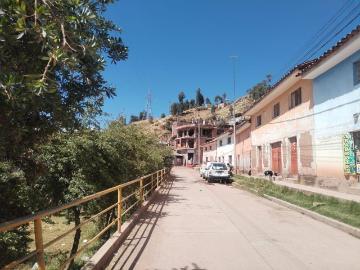 CASA COMO TERRENO EN VENTA