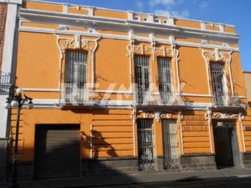 CASA COMERCIAL en VENTA
