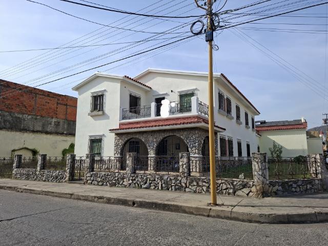 Casa Comercial en Venta San Blas UP 9974158