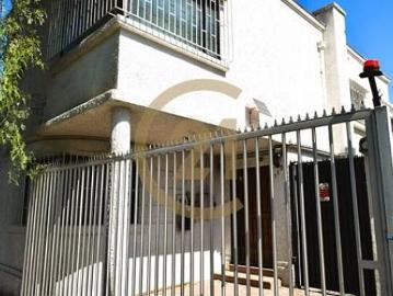 Casa Comercial en Arriendo, Alferez Real