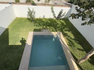 Casa completamente amueblada y equipada, en privada