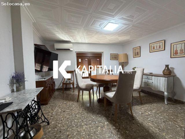 CASA COMPLETAMENTE REFORMADA EN SAN JOSÉ CON ACOGEDORA BUHARDILLA