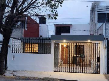 Casa Completamente remodelada