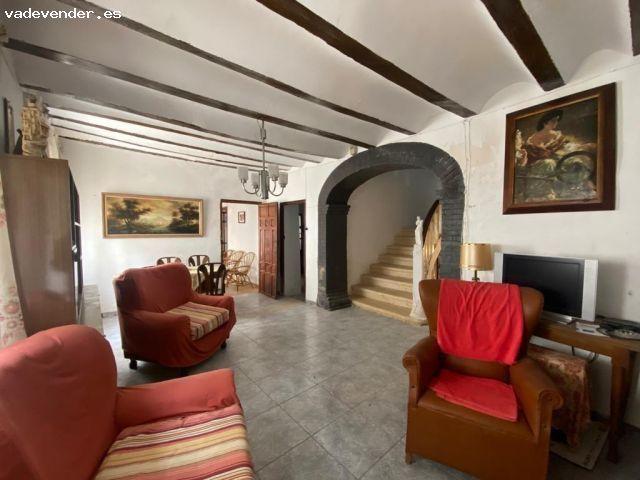 CASA CON 400 METROS EN MAHORA EN TODO EL CENTRO. DISFRUTA DE TU NUEVO HOGAR