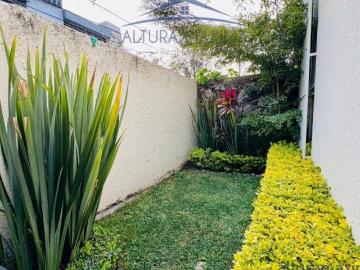 Casa con 4 dormitorios en venta, 324 m² superficie de terreno en Providencia