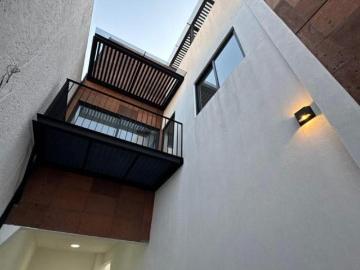 Casa con 4 habitaciones y 150 m² superficie de terreno en venta en Clavería
