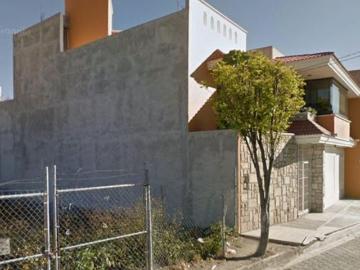 Casa con 4 recámaras y 370 m2 superficie de terreno en Aquiles Serdán en venta